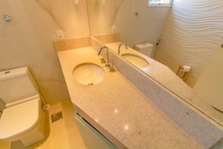 Apartamento para alugar com 68m², 2 quartos e 1 vaga