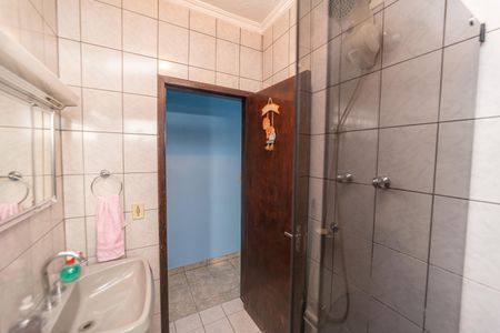 Casa à venda com 125m², 3 quartos e 4 vagasBanheiro Social