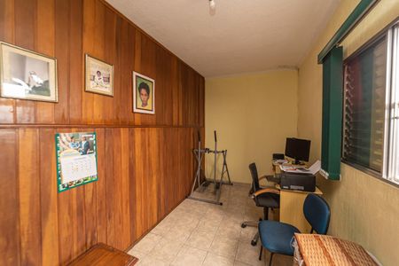 Casa à venda com 125m², 3 quartos e 4 vagasQuarto 2