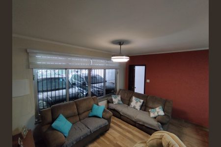 Casa à venda com 190m², 4 quartos e 2 vagasSala