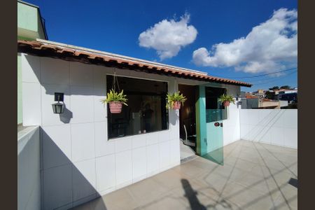 Casa à venda com 190m², 4 quartos e 2 vagasVaranda 