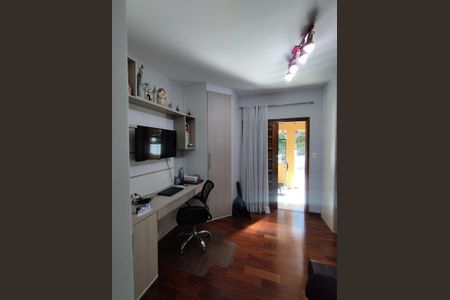 Casa à venda com 190m², 4 quartos e 2 vagasSuíte 3