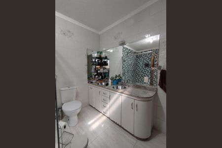 Casa à venda com 190m², 4 quartos e 2 vagasBanheiro - torneira