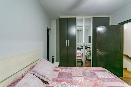 Casa à venda com 190m², 3 quartos e 2 vagasSuíte 1