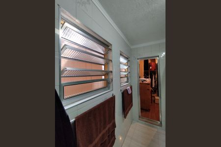 Casa à venda com 190m², 4 quartos e 2 vagasBanheiro - torneira