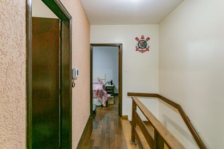 Casa à venda com 190m², 3 quartos e 2 vagasCorredor