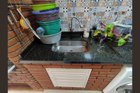 Casa à venda com 190m², 4 quartos e 2 vagasÁrea de Serviço