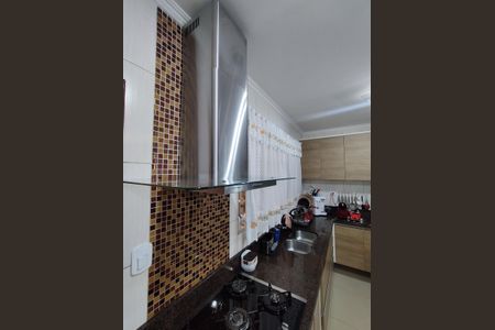 Casa à venda com 190m², 4 quartos e 2 vagasCozinha - Armários