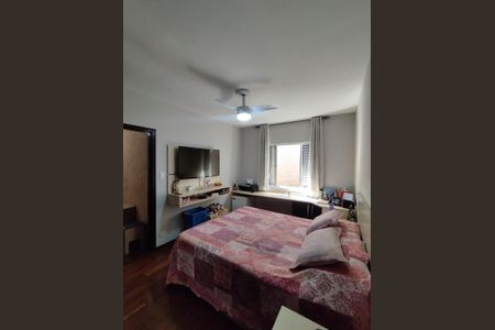 Casa à venda com 190m², 4 quartos e 2 vagasSuíte 1