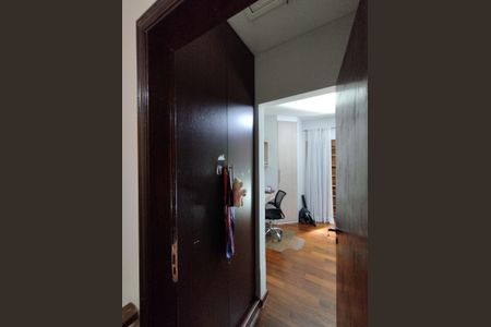Casa à venda com 190m², 4 quartos e 2 vagasSuíte 3