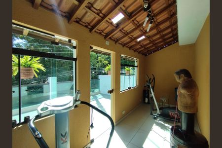 Casa à venda com 190m², 4 quartos e 2 vagasVaranda 