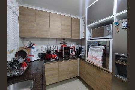 Casa à venda com 190m², 4 quartos e 2 vagasCozinha - Armários