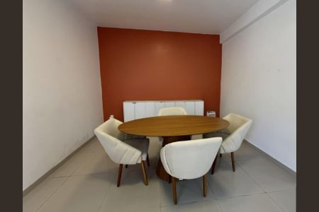 Casa à venda com 468m², 4 quartos e 7 vagasCozinha