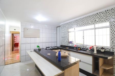 Casa para alugar com 250m², 4 quartos e 2 vagas