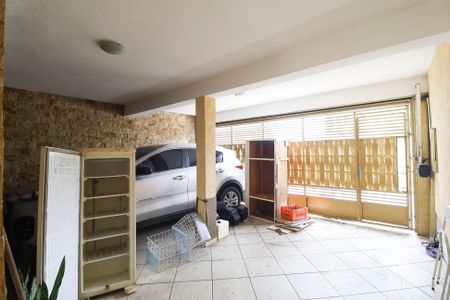 Casa para alugar com 250m², 4 quartos e 2 vagas
