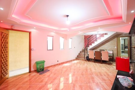 Casa para alugar com 3 quartos, 250m² em Jardim Brasil (zona Norte), São Paulo