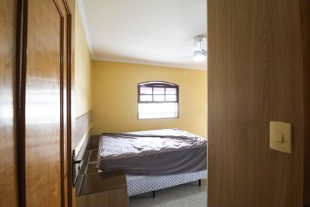 Casa para alugar com 250m², 4 quartos e 2 vagas