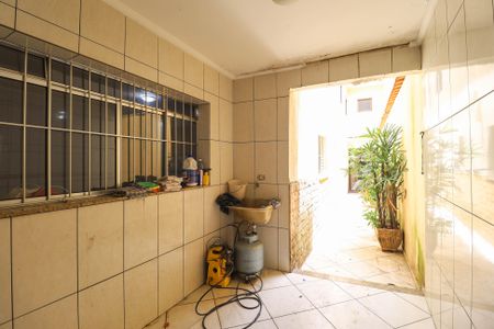 Casa para alugar com 250m², 4 quartos e 2 vagas