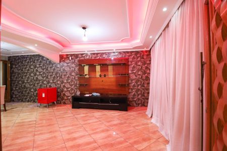 Casa para alugar com 3 quartos, 250m² em Jardim Brasil (zona Norte), São Paulo