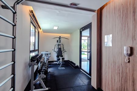 Apartamento à venda com 265m², 3 quartos e 4 vagas Apartamento à venda com 265m², 3 quartos e 4 vagasÁrea comum - Academia