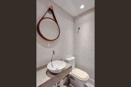 Apartamento à venda com 265m², 3 quartos e 4 vagas Apartamento à venda com 265m², 3 quartos e 4 vagasLavabo