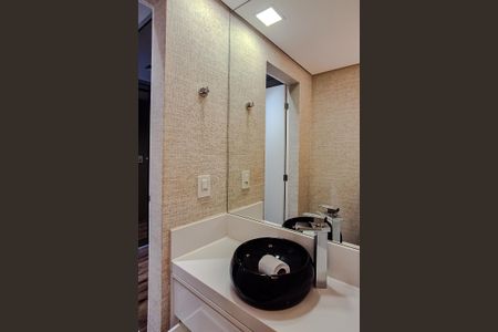 Apartamento à venda com 265m², 3 quartos e 4 vagas Apartamento à venda com 265m², 3 quartos e 4 vagasBanheiro da Suíte