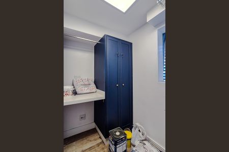 Apartamento à venda com 265m², 3 quartos e 4 vagas Apartamento à venda com 265m², 3 quartos e 4 vagasÁrea de Serviço