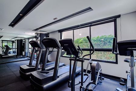 Apartamento à venda com 265m², 3 quartos e 4 vagas Apartamento à venda com 265m², 3 quartos e 4 vagasÁrea comum - Academia