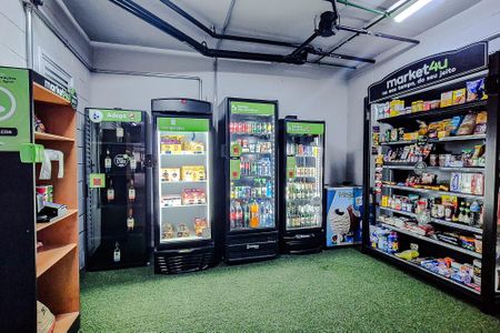 Apartamento à venda com 265m², 3 quartos e 4 vagas Apartamento à venda com 265m², 3 quartos e 4 vagasÁrea comum