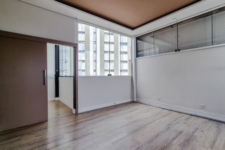 Apartamento à venda com 265m², 3 quartos e 4 vagas Apartamento à venda com 265m², 3 quartos e 4 vagasSala (Piso Superior)