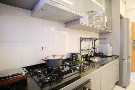 Apartamento à venda com 85m², 2 quartos e sem vagaCozinha e Área de Serviço