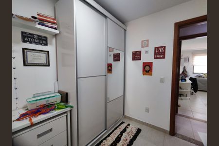 Apartamento à venda com 90m², 3 quartos e 2 vagas Apartamento à venda com 90m², 3 quartos e 2 vagasQuarto 2