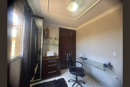 Apartamento à venda com 118m², 3 quartos e 2 vagasQuarto