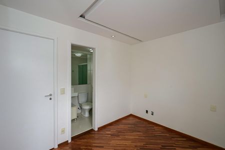 Apartamento para alugar com 70m², 2 quartos e 1 vagaSuíte