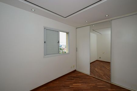 Apartamento para alugar com 70m², 2 quartos e 1 vagaSuíte