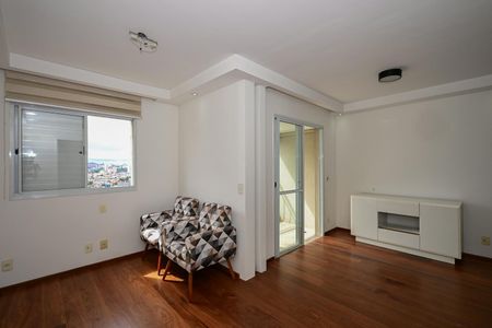 Apartamento para alugar com 70m², 2 quartos e 1 vagaSala