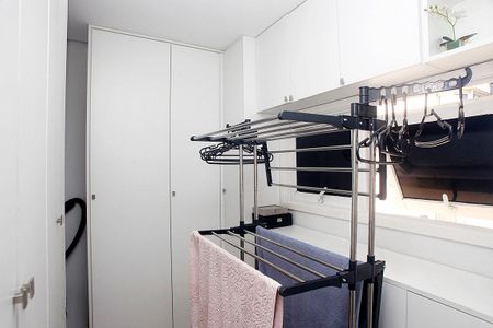 Apartamento para alugar com 85m², 2 quartos e 1 vagaCloset