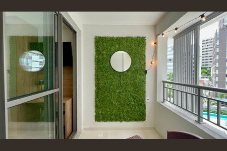 Varanda de kitnet/studio para alugar com 1 quarto, 25m² em Pompeia, São Paulo