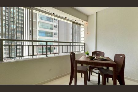 Varanda de kitnet/studio para alugar com 1 quarto, 25m² em Pompeia, São Paulo