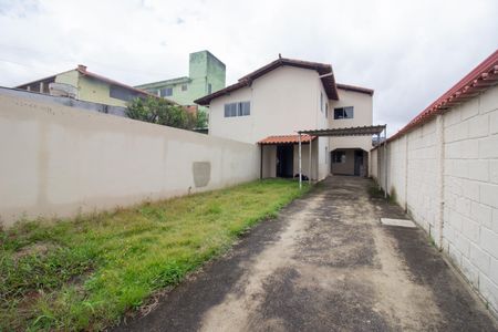 Casa para alugar com 150m², 4 quartos e 6 vagas Casa para alugar com 150m², 4 quartos e 6 vagasGaragem