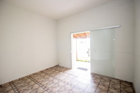 Casa para alugar com 150m², 4 quartos e 6 vagas Casa para alugar com 150m², 4 quartos e 6 vagasSala
