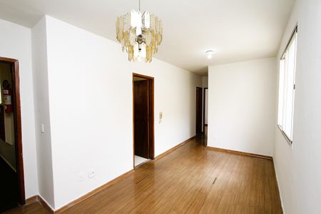 Sala de apartamento à venda com 3 quartos, 67m² em Carlos Prates, Belo Horizonte