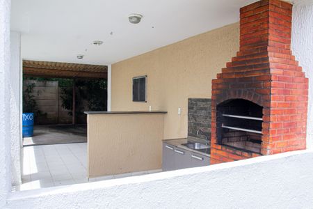 Apartamento para alugar com 50m², 2 quartos e 1 vagaÁrea comum - Churrasqueira