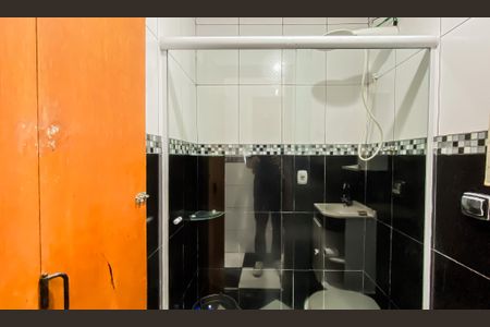 Casa à venda com 150m², 4 quartos e 1 vagaBanheiro