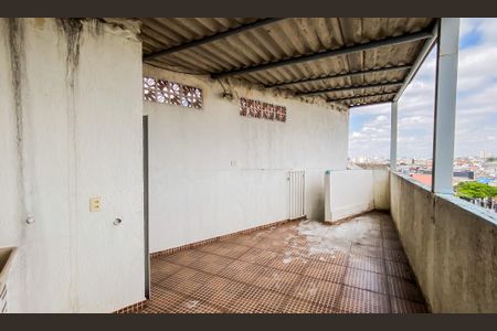 Casa à venda com 150m², 4 quartos e 1 vagaÁrea de Serviço