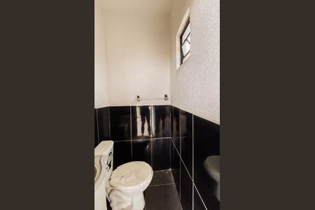 Casa à venda com 150m², 4 quartos e 1 vagaBanheiro de serviço