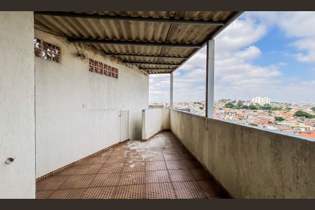 Casa à venda com 150m², 4 quartos e 1 vagaÁrea de Serviço