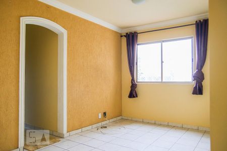 Sala de apartamento para alugar com 3 quartos, 67m² em Parque Marajoara, Santo André