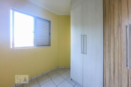Apartamento para alugar com 67m², 3 quartos e 1 vagaQuarto