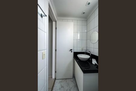 Apartamento para alugar com 65m², 2 quartos e 2 vagasBanheiro